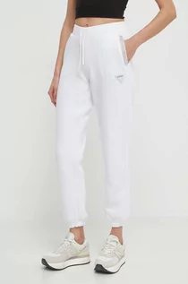 Spodnie damskie - Guess spodnie dresowe KIARA kolor biały z aplikacją V4GB14 FL04P - grafika 1