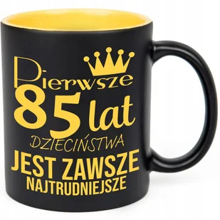 KUBEK GRAWER ŻÓŁTY PREZENT URODZINY PIERWSZE 85 LAT JEST NAJTRUDNIEJSZE WZ - Kubki KUBEK GRAWER ŻÓŁTY PREZENT URODZINY PIERWSZE 85 LAT JEST NAJTRUDNIEJSZE WZ - Kubki - miniaturka - grafika 1