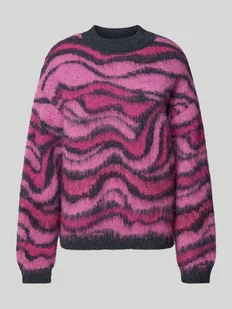 Sweter z dzianiny o kroju comfort fit z dodatkiem wełny ze wzorem na całej powierzchni model ‘NOELA’ - Swetry damskie - miniaturka - grafika 1