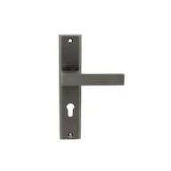 Klamki - Klamka do drzwi zewnętrznych Shark 72 mm czarna Domino - miniaturka - grafika 1