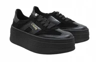 Półbuty damskie - Czarne półbuty sneakersy Carinii B9992 damskie platforma skóra r.38 - miniaturka - grafika 1