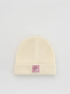 Reserved - Wełniana czapka z naszywką - złamana biel - Buciki dla niemowląt - miniaturka - grafika 1