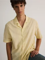 Koszule męskie - Reserved - Koszula comfort z domieszką lnu - jasnożółty - miniaturka - grafika 1
