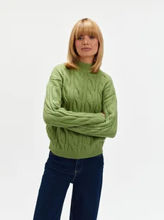 Oliwkowy sweter z warkoczowym splotem - Swetry damskie - miniaturka - grafika 1