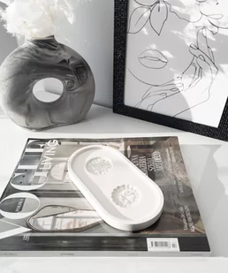 Podkładka pod biżuterię, świece - kwiaty white - Świeczniki - miniaturka - grafika 1