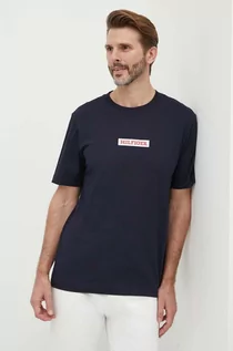 Koszulki męskie - Tommy Hilfiger t-shirt bawełniany męski kolor granatowy z aplikacją MW0MW34373 - grafika 1