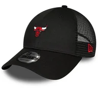 Czapki i chusty sportowe męskie - Czapka New Era Home Field 940 Trucker Bulls 60358154 - czarna - miniaturka - grafika 1