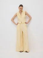 Spodnie damskie - Reserved - Szerokie spodnie z wiskozą - jasnożółty - miniaturka - grafika 1