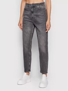 Spodnie damskie - Calvin Klein Jeansy K20K203569 Szary Mom Fit - grafika 1