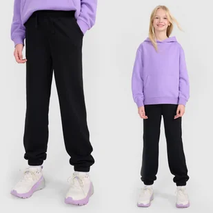 Spodnie dziewczęce 4F Dresowe Luźne Czarne 4FJWMM00TTROF1189 Czarny 158 - Spodnie i spodenki dla dziewczynek Spodnie dziewczęce 4F Dresowe Luźne Czarne 4FJWMM00TTROF1189 Czarny 158 - Spodnie i spodenki dla dziewczynek - miniaturka - grafika 1