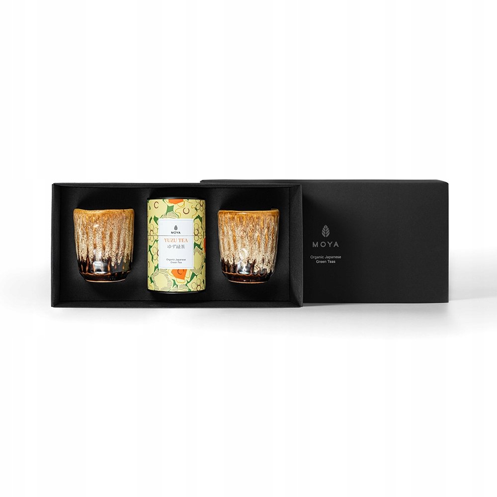 Zestaw prezentowy organiczna zielona herbata Moya Yuzu Tea i 2 kubki Kanpai