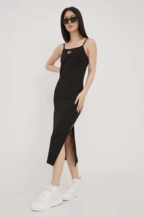 Sukienki - Tommy Jeans sukienka kolor czarny midi dopasowana - grafika 1