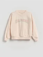 Bluzy dla dziewczynek - Reserved - Bluza z wypukłym napisem - pastelowy róż - miniaturka - grafika 1