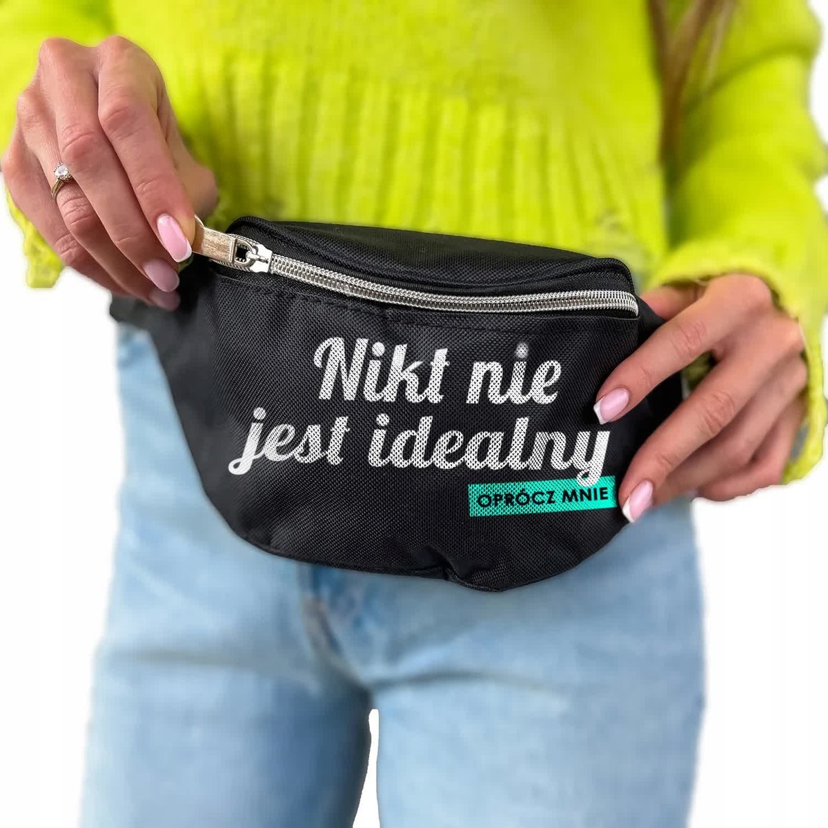 NERKA BIODROWA TORBA WEEKEND CZARNA WZORY