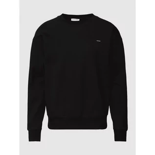 Swetry męskie - Sweter z dzianiny z naszywką z logo model OTTOMAN - CK Calvin Klein - grafika 1