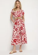 Sukienki - Czerwona Wiskozowa Sukienka o Rozkloszowanym Kroju z Ozdobnym Paskiem z Klamrą Zarolena - miniaturka - grafika 1