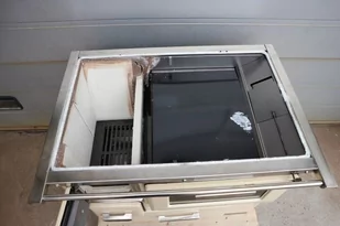 POMA Kuchnia, angielka 9,5kW, bez płaszcza wodnego (wyjście spalin: prawy, kolor: beżowy) + Nóżki zestaw do 4 szt do kuchni - spełnia anty-smogowy EkoProjekt 88880390 - Kuchnie węglowe - miniaturka - grafika 9