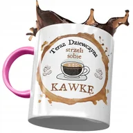 Kubki - Kubek Różowy Dla Dziewczyny Strzeli Sobie Kawkę z Nadrukiem ze Zdjęciem + Opakowanie na prezent (wzór 04) - miniaturka - grafika 1