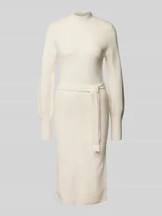 Sukienka z dzianiny dopasowana z wiązanym paskiem model ‘PIPPA’ - Sukienki - miniaturka - grafika 1