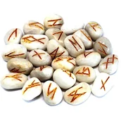 Dekoracje domu - Alfabet Runiczny na kamieniach - Agat Biały runy - miniaturka - grafika 1