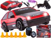 Zabawki zdalnie sterowane - Samochód Do Driftu, Auto RC Drift 1:24 2,4 GHz 4WD CZERWONA TOYOTA - miniaturka - grafika 1