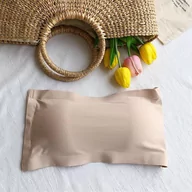 Biustonosze - Bezszwowy biustonosz samonośny - miniaturka - grafika 1