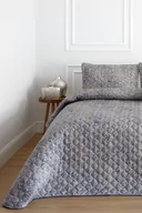 Narzuty - Narzuta na łóżko LUCIANA w pudełku prezentowym z poduszkami Niebieski Zestaw na łóżko dwuosobowe - miniaturka - grafika 1