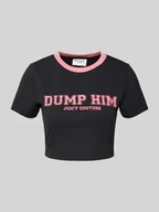 Koszulki i topy damskie - T-shirt krótki z nadrukiem z napisem - miniaturka - grafika 1