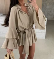 Sukienki - Zwiewna letnia sukienka z paskiem - Beżowy S - miniaturka - grafika 1
