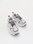 Buty dla dziewczynek - Reserved - Sneakersy Kuromi - jasnoszary - miniaturka - grafika 1