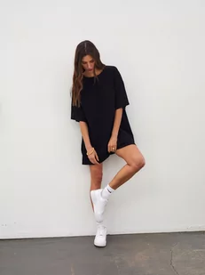 BOYFRIEND BLACK T-SHIRT - MADE BY US - Koszulki i topy damskie - miniaturka - grafika 1