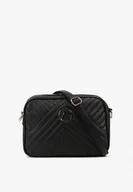 Torebki damskie - Czarna Torebka Listonoszka w Pikowany Wzór Zdobiona Metalową Aplikacją Eyrida - miniaturka - grafika 1