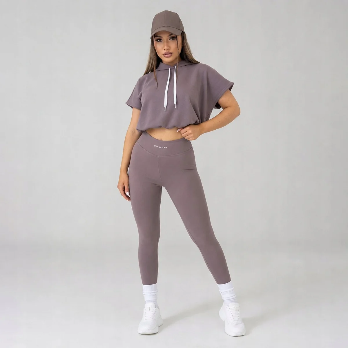 [r. XS-S] Legginsy damskie narciarki Millagro push-up mleczna czekolada
