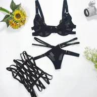 Komplety bielizny - 3-częściowy zestaw bielizny z paseczkowym gorsetem - Czarny XL - miniaturka - grafika 1