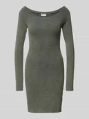 Sukienki - Sukienka mini z efektem prążkowaniem model ‘SHANIA’ - miniaturka - grafika 1