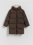Kurtki i płaszcze dla dziewczynek - Reserved - Długi płaszcz z puchem - ciemnobrązowy - miniaturka - grafika 1