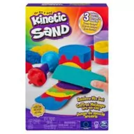 Zabawki kreatywne - Spin Master Kinetic Sand Piasek kinetyczny 383g Zestaw Tęczowych narzędzi - miniaturka - grafika 1