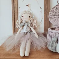 Lalki dla dziewczynek - MIĘKKA LALKA NILA W TIULOWEJ SPÓDNICY - miniaturka - grafika 1