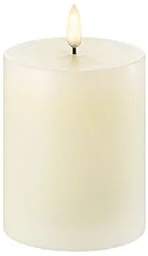 Uyuni - Świeca Słupkowa LED Ivory 7,8 x 10 cm Uyuni Lighting - Świece - miniaturka - grafika 1