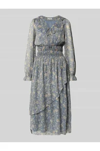 Sukienka szyfonowa taliowana z kwiatowym wzorem na całej powierzchni model LIVY DRESS - Pepe Jeans - Sukienki - miniaturka - grafika 1