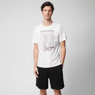 Koszulki sportowe męskie - Męski t-shirt z nadrukiem Outhorn OTHWSS24TTSHM1500 - złamana biel - grafika 1