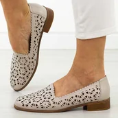 Półbuty damskie - Beżowe ażurowe skórzane półbuty damskie S.Barski 646 - S.BARSKI - miniaturka - grafika 1