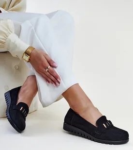 Czarne mokasyny z ozdobnym paskiem Marlisa -37 - Mokasyny damskie - miniaturka - grafika 1