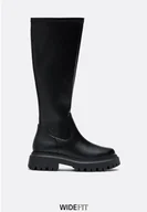 Kozaki damskie - Stradivarius Wysokie płaskie kozaki Czarny 36 - miniaturka - grafika 1