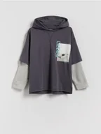 Bluzy dla chłopców - Reserved - Longsleeve z kapturem - ciemnoszary - miniaturka - grafika 1