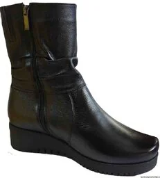 BnW Niskie kozaki czarne na 4 cm koturnie - Kozaki damskie BnW Niskie kozaki czarne na 4 cm koturnie - Kozaki damskie - miniaturka - grafika 1