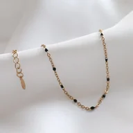 Bransoletki - Bransoletka delikatna łańcuszek z czarnymi oczkami stal szlachetna - miniaturka - grafika 1