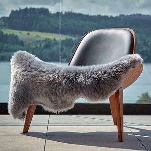 Skóra owcza naturalna szara popielata rozmiar M 90-100cm dywan naturalny Bio - Dywany Skóra owcza naturalna szara popielata rozmiar M 90-100cm dywan naturalny Bio - Dywany - miniaturka - grafika 1