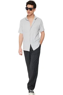 TRENDYOL MAN SZARA KOSZULA MĘSKA CASUAL KRÓTKI RĘKAW Z GUZIKAMI XL 5DA - Koszule męskie TRENDYOL MAN SZARA KOSZULA MĘSKA CASUAL KRÓTKI RĘKAW Z GUZIKAMI XL 5DA - Koszule męskie - miniaturka - grafika 1