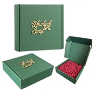 Zestawy upominkowe - Pudełko prezentowe na Święta 22x20x7 złoty napis Wesołych Świąt wypełnienie - miniaturka - grafika 1